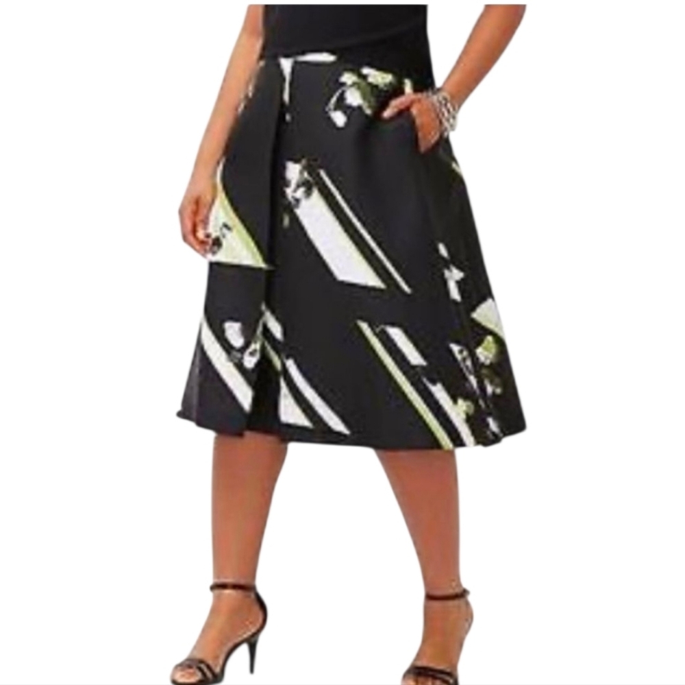 LANE BRYANT Black/White/Green Abstract Floral Pleated A-Line Skirt - Size 26